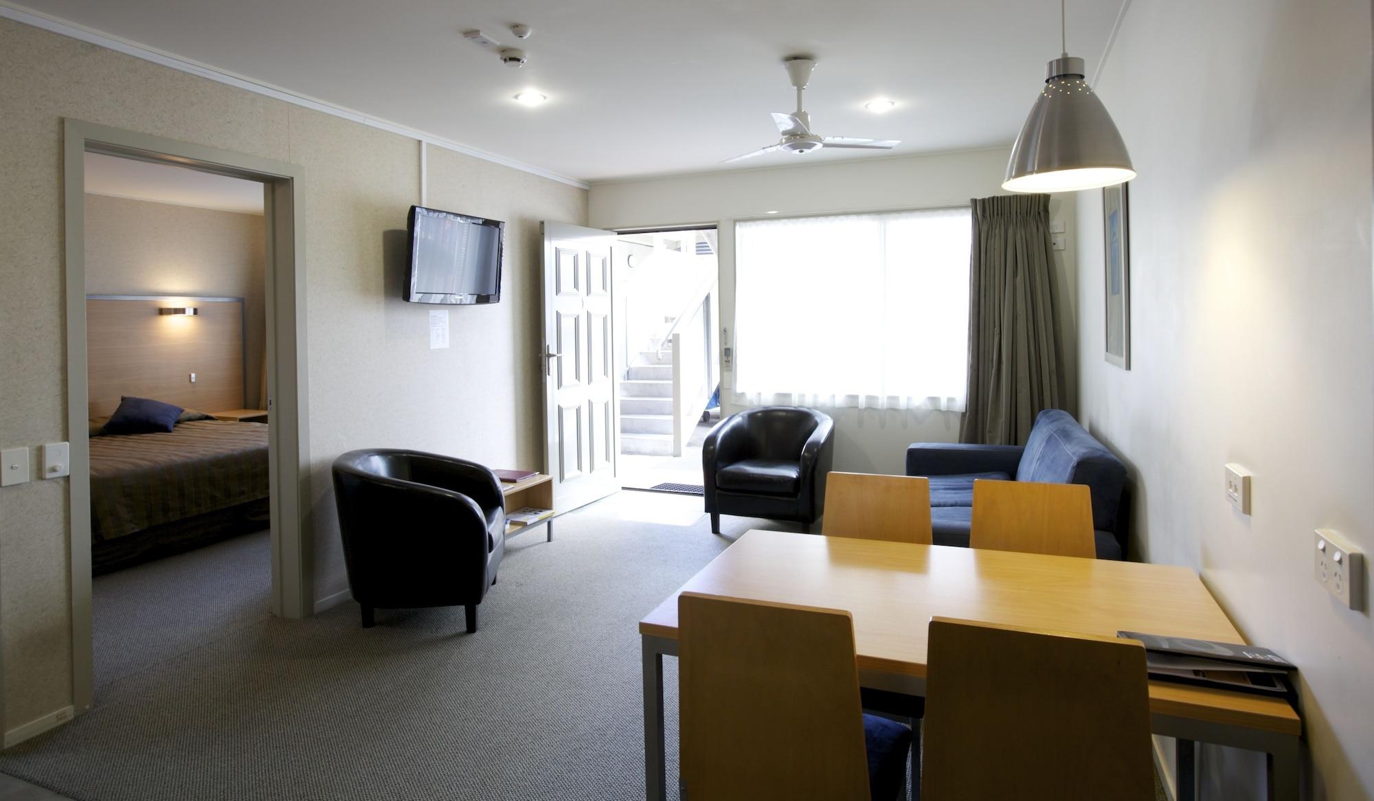 Motel Landmark Manor 4*